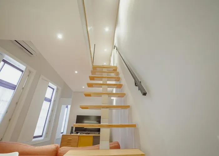 Downtown Amazing Duplex By Vacationy